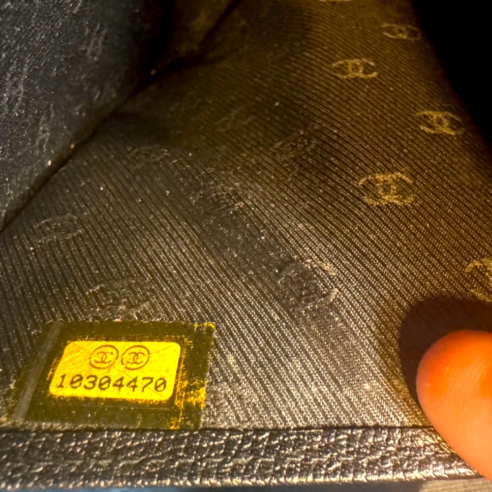 Chanel Caviar Black Long Wallet W/ Gold CC Medallion Spain 2008 Rare Vintage - Picture 13 of 16